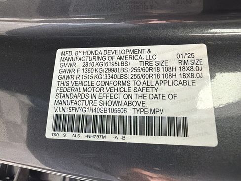 Used 2025 Honda Pilot EX-L image 24