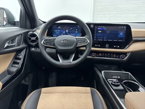 New 2026 Chevrolet Equinox ACTIV w/ Safety and Technology Package image 23