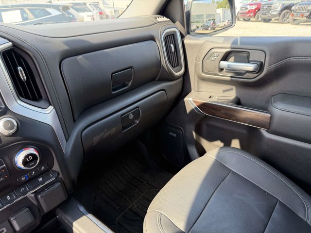Used 2021 GMC Sierra 1500 SLT w/ SLT Premium Plus Package AWD/4WD image 25