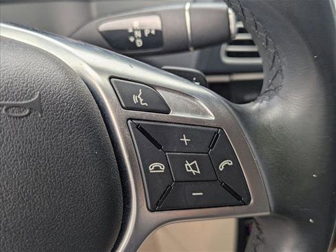 Used 2015 Mercedes-Benz E 400 Cabriolet image 12