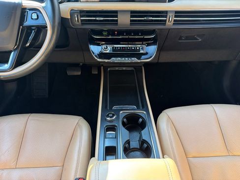 Used 2023 Lincoln Corsair Reserve w/ Jet Appearance Package FWD image 26
