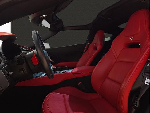 Used 2019 Chevrolet Corvette Z06 image 9