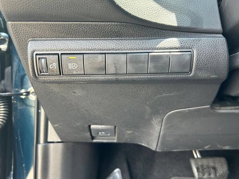 Used 2022 Toyota Corolla SE FWD image 13