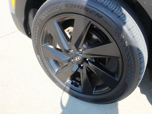 Used 2024 Hyundai Santa Cruz Night image 3