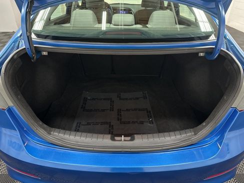 Used 2017 Hyundai Elantra SE image 29