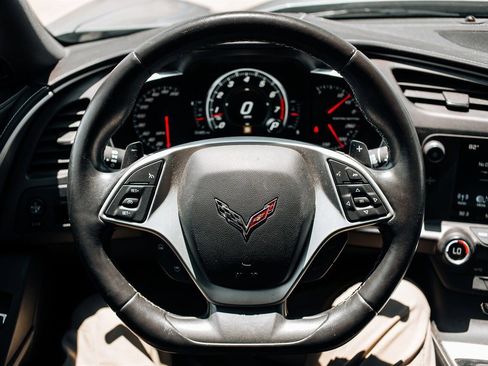 Used 2016 Chevrolet Corvette Stingray Coupe w/ Carbon Flash Badge Package RWD image 26