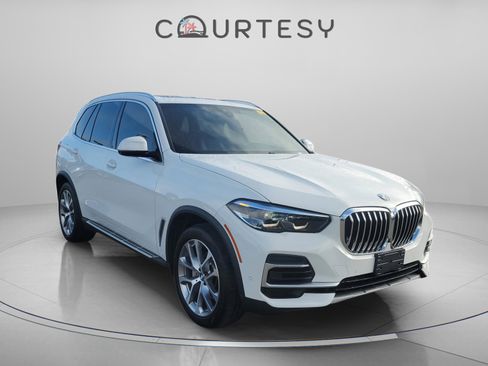 Used 2023 BMW X5 xDrive40i image 4