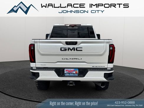 Used 2025 GMC Sierra 2500 Denali Ultimate AWD/4WD image 4