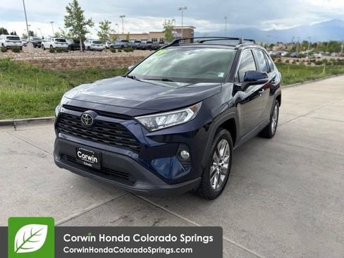 Used 2019 Toyota RAV4 XLE Premium w/ Cold Weather Package AWD/4WD image 7
