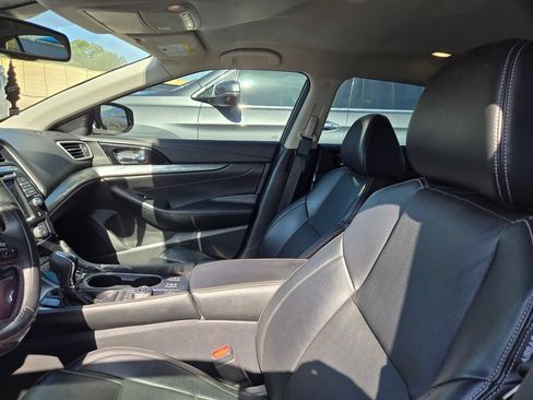 Used 2022 Nissan Maxima SV w/ Floor Mat Group FWD image 5
