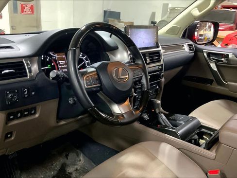 Used 2023 Lexus GX 460 Premium image 17