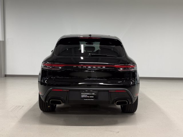Certified 2026 Porsche Macan AWD/4WD image 10
