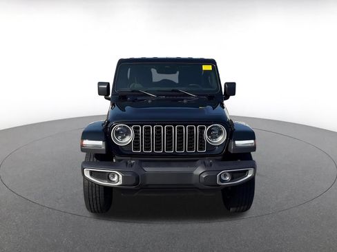 Used 2025 Jeep Wrangler Unlimited Sahara AWD/4WD image 2