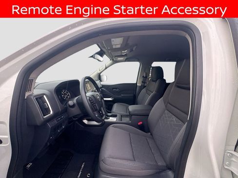 Certified 2025 Nissan Frontier SV AWD/4WD image 18