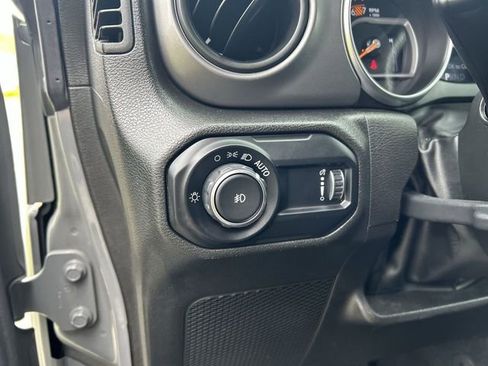 Used 2023 Jeep Wrangler Unlimited Sport AWD/4WD image 17