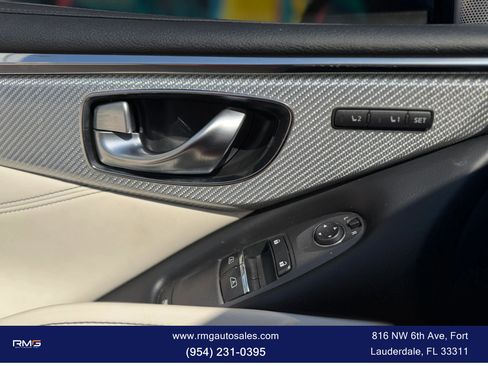 Used 2018 INFINITI Q60 Red Sport 400 w/ Pro Active Package image 16