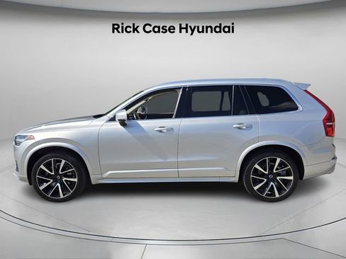 Used 2020 Volvo XC90 T6 Momentum image 3