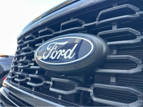 Used 2025 Ford F150 STX w/ Equipment Group 200A RWD image 42