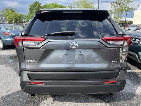 Used 2019 Toyota RAV4 LE w/ All Weather Liner Package AWD/4WD image 5