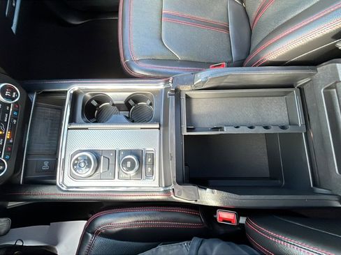 Used 2021 Ford Expedition Limited image 13