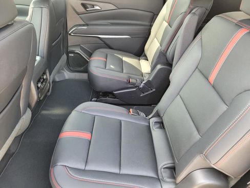 New 2026 Chevrolet Traverse RS image 10
