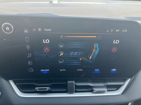 New 2026 Chevrolet Equinox LT w/ Convenience Package II FWD image 23