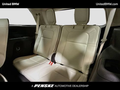 Used 2021 Lincoln Aviator Black Label w/ Class IV Trailer Tow Package AWD/4WD image 21