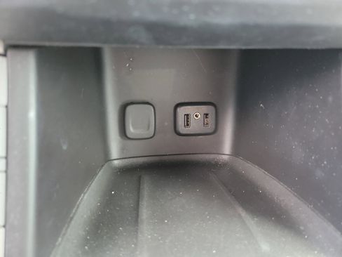 Used 2018 GMC Acadia SLT image 33