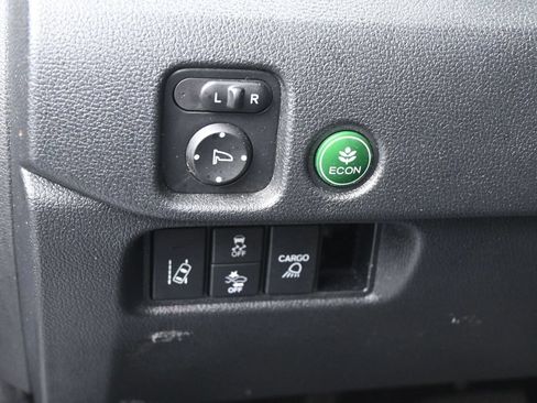 Used 2024 Honda Ridgeline Sport image 16