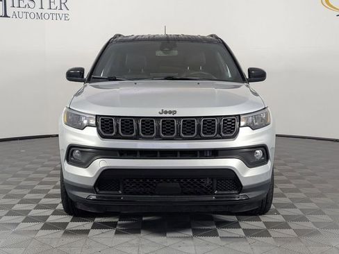 Certified 2024 Jeep Compass Latitude w/ Convenience Group AWD/4WD image 3