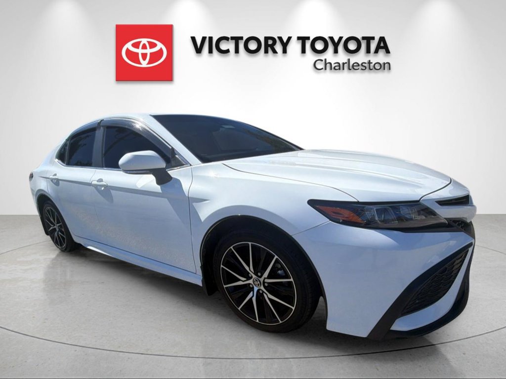 Used 2024 Toyota Camry SE FWD image 5
