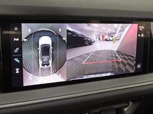 Used 2025 Porsche Cayenne Coupe image 27