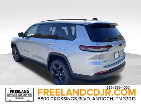 New 2025 Jeep Grand Cherokee L Limited w/ Luxury Tech Group II AWD/4WD image 5