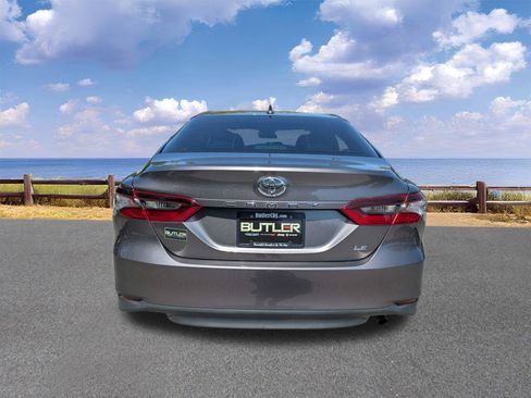 Used 2023 Toyota Camry LE FWD image 7