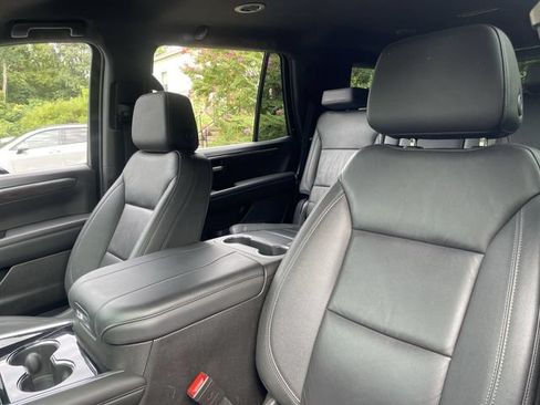 Used 2025 Chevrolet Tahoe Z71 AWD/4WD image 11