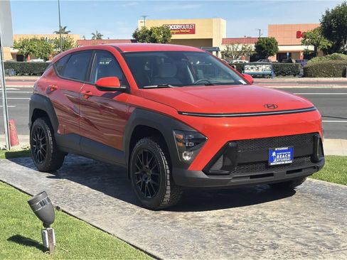 Used 2024 Hyundai Kona SE image 8