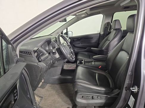 Used 2024 Honda Odyssey Touring image 12