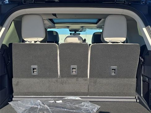 New 2026 Lincoln Navigator Reserve AWD/4WD image 26