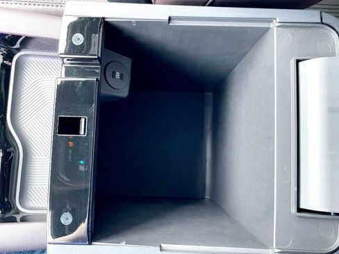 Used 2025 Ford Explorer Platinum image 63