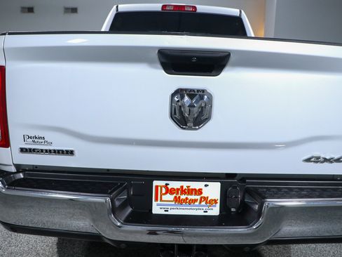 Used 2024 RAM 2500 Big Horn w/ Off Road Package AWD/4WD image 8