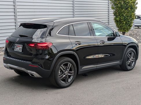 New 2025 Mercedes-Benz GLA 250 4MATIC image 3