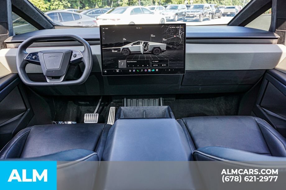 Used 2024 Tesla Cybertruck AWD Crew Cab image 27