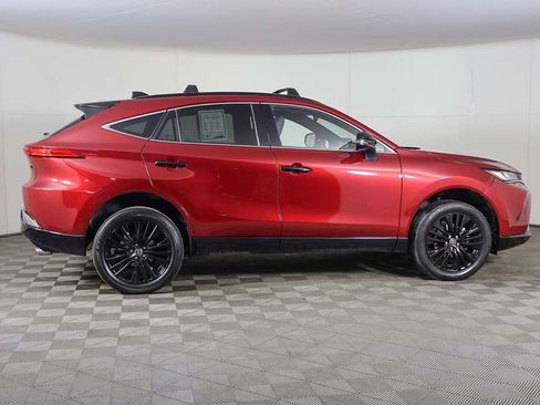 Used 2023 Toyota Venza Nightshade image 17