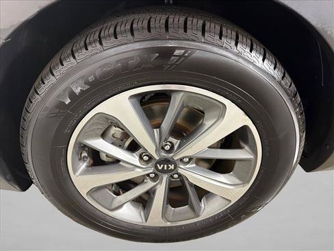 Used 2019 Kia Sorento EX w/ EX Touring Package FWD image 13