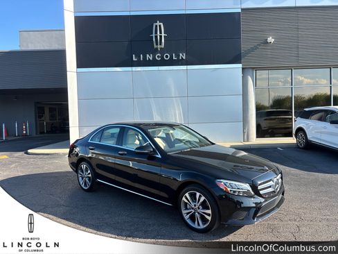 Used 2020 Mercedes-Benz C 300 4MATIC Sedan image 1