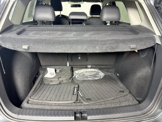 Certified 2022 Volkswagen Taos SE FWD image 28