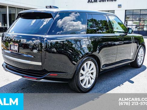 Used 2023 Land Rover Range Rover SE AWD/4WD image 5