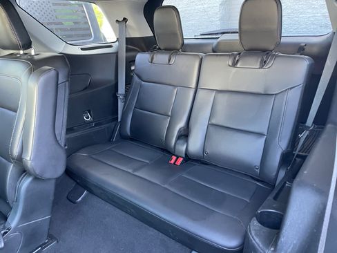 Certified 2023 Ford Explorer XLT w/ Equipment Group 202A RWD image 27