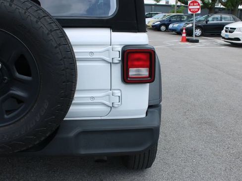 Used 2024 Jeep Wrangler Sport AWD/4WD image 37
