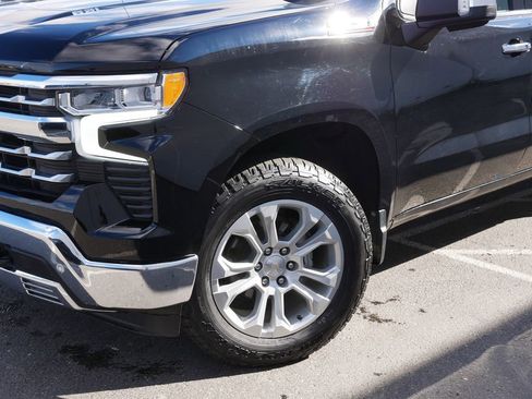 Used 2024 Chevrolet Silverado 1500 LTZ w/ Technology Package AWD/4WD image 29